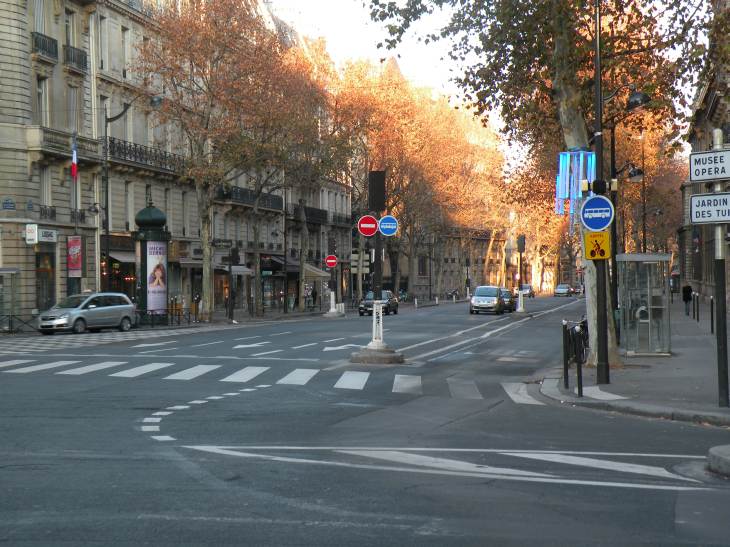  Boulevard Saint-Germain, dimanche matin